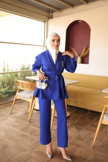Saks Mavi Yaka Bronş Detaylı  Tunik Pantolonlu Takım