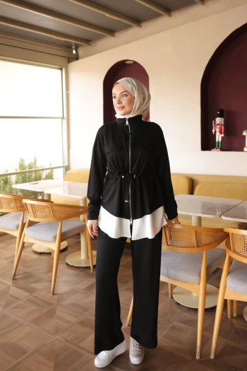 Siyah Bel Bağlamalı Tunik Pantolonlu Takım