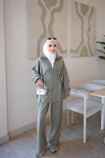 Haki Fermuarlı Biye Detaylı Tunik Pantolonlu Takım