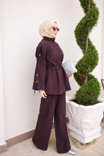 Mürdüm Bel Bağlamalı Düğme Detaylı Tunik Pantolonlu Takım