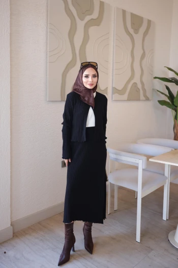 Siyah Corsman Fitilli Hırka Etekli Triko Takım