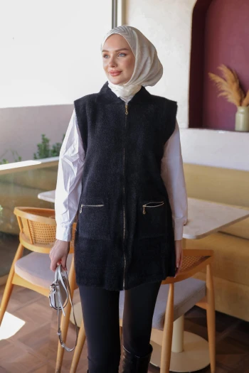 Siyah Fermuarlı Angora Yumoş Triko Yelek