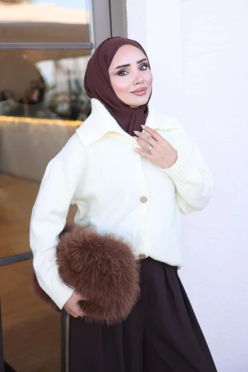 Açık Sarı Düğmeli Yumoş Dokulu Triko Hırka