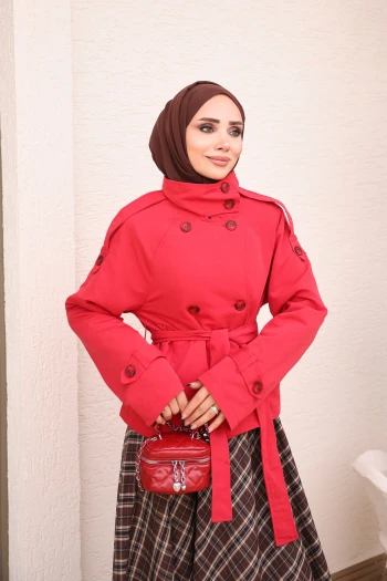 Kırmızı Dik Yaka Kuşaklı Astarlı Kısa Trençkot