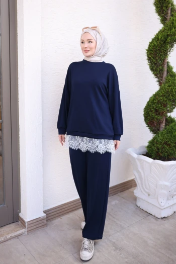 Lacivert Bisiklet Yaka Eteği Dantelli Tunik Pantolonlu Takım