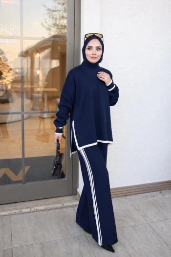 Lacivert Şerit Detaylı Tunik Pantolonlu Pike Triko Takım