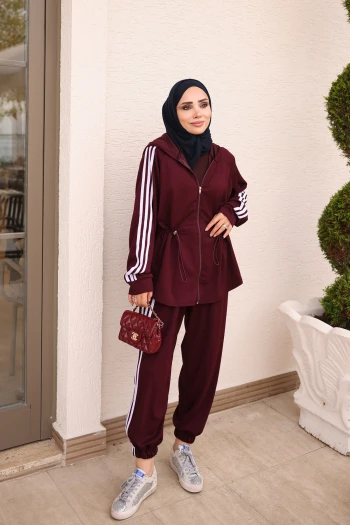 Mürdüm Kapüşonlu Şeritli Tunik Pantolonlu Takım