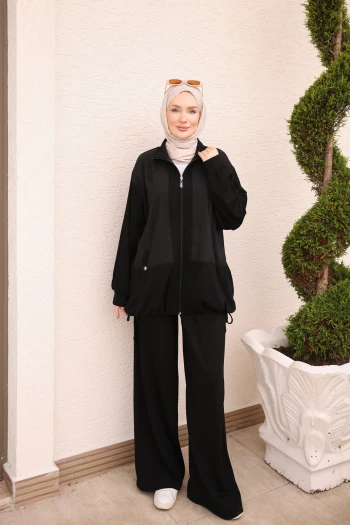 Siyah Dik Yaka Garnili Tunik Pantolonlu Takım