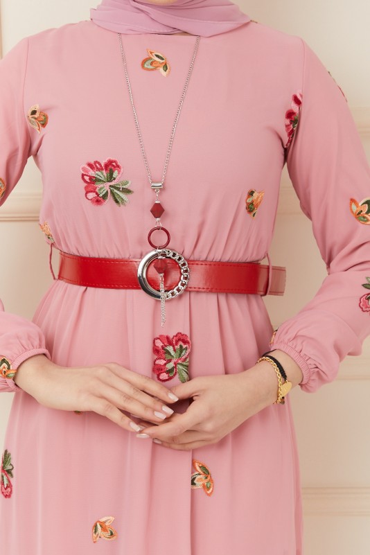 Nakış Detaylı Kemerli Şifon Tesettür Elbise/Pembe