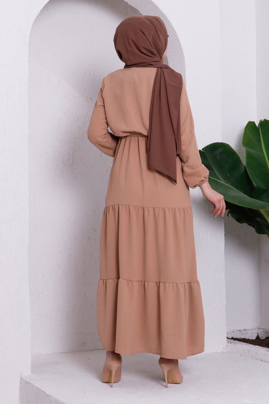 Önden Düğmeli Dantel Detaylı Tesettür Elbise/Camel