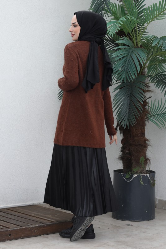 Kahverengi Kadın Modest Cepli Ponpon Detaylı Tesettür Triko Hırka