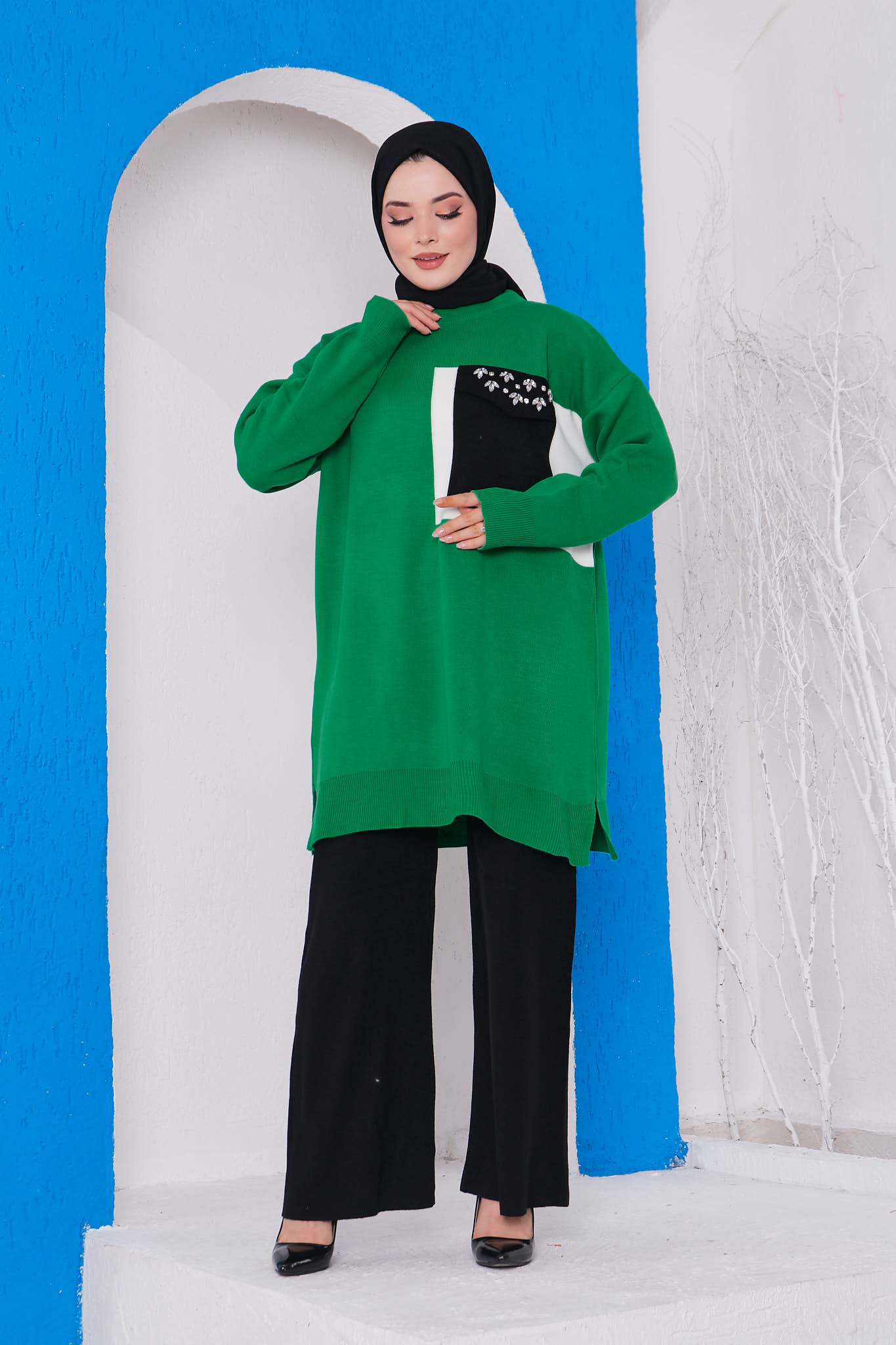 Yeşil Kadın Modest Taş Detaylı Yırtmaçlı Tunik Pantolon Tesettür Triko Takım