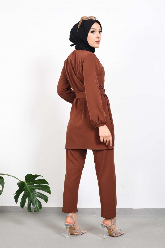 Kahverengi Etek Ucu Zincirli Tunik Pantolon Takım