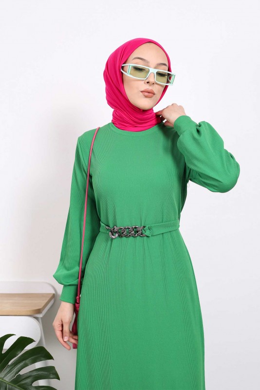 Yeşil Kemer Zincir Detaylı Elbise