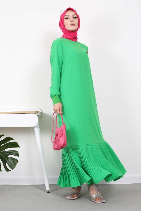 Yeşil Yaka Bronşlu Eteği Fırfırlı Elbise