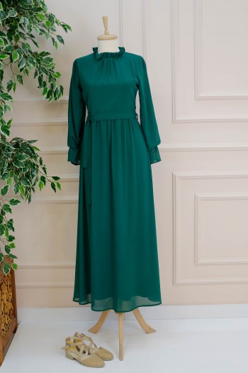 Yakası Fırfır Detaylı Astarlı Şifon Elbise-Zümrüt Yeşili