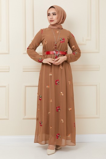 Nakış Detaylı Kemerli Şifon Tesettür Elbise/Kahverengi