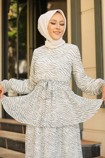 Zebra Desenli Kat Kesim Tesettür Şifon Elbise/Haki