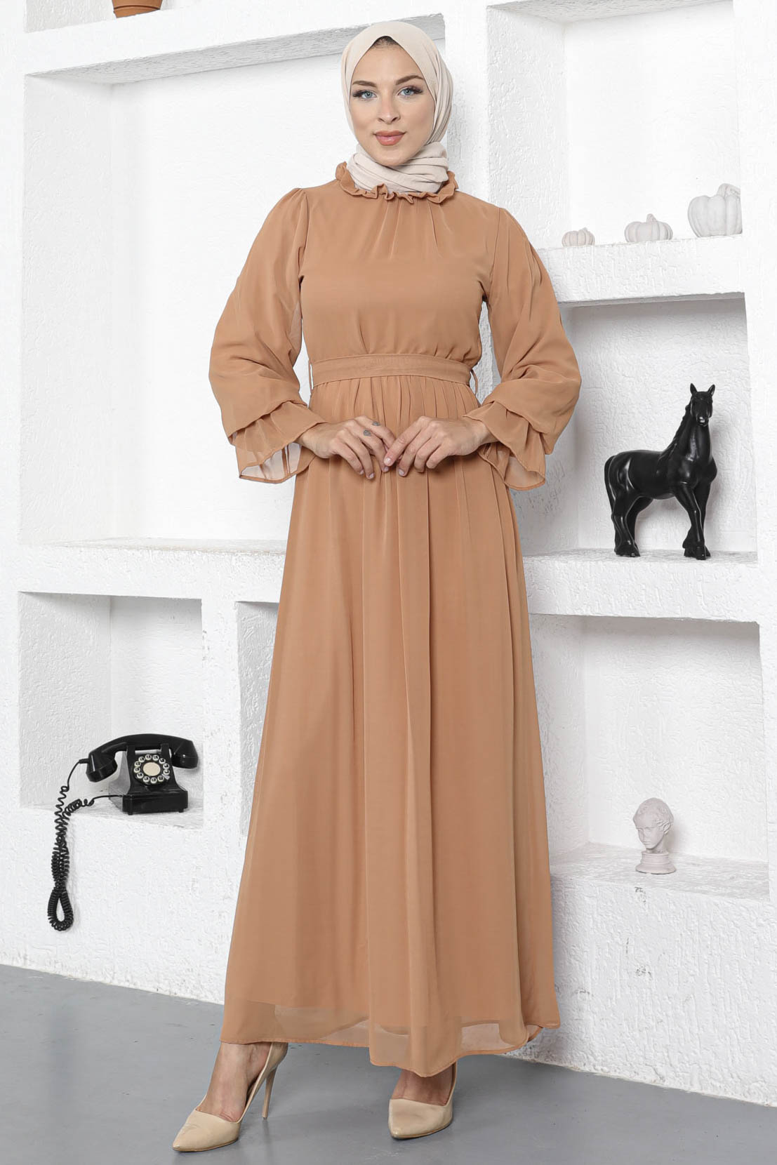 Camel Yaka Fırfır Detaylı Şifon Tesettür Elbise