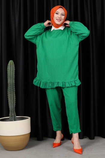 Zümrüt Yeşili Fırfırlı Pantolon Takım