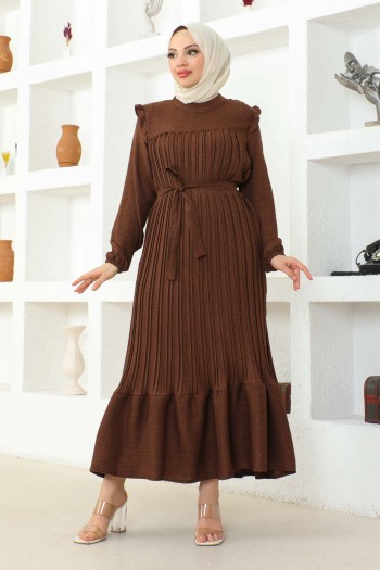Kahverengi Piliseli Kuşaklı Elbise