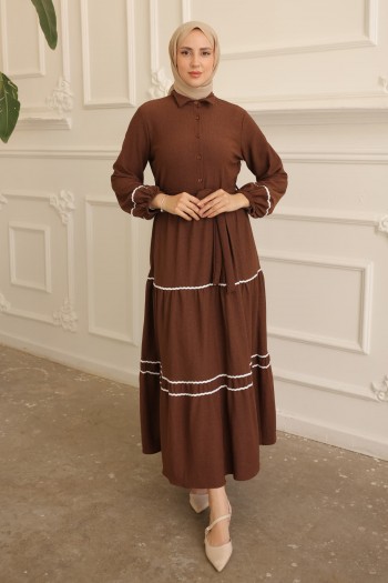 Kahverengi Kol Lastikli Eteği Katlı Şeritli Bürümcük Elbise